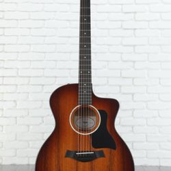 Sweetwater - Taylor 224ce-K DLX