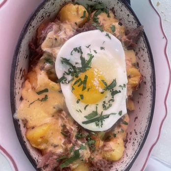 Le Diplomate - Duck Sarladaise - Brasseries Near Me - Washington, DC, District of Columbia