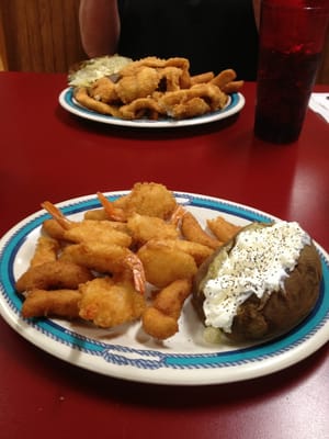 Surf & Turf Lodge by null