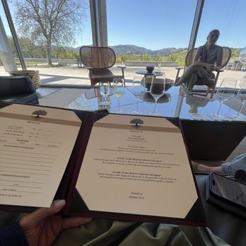 Progeny Winery - Wine Tasting Room Near Me - Napa, California