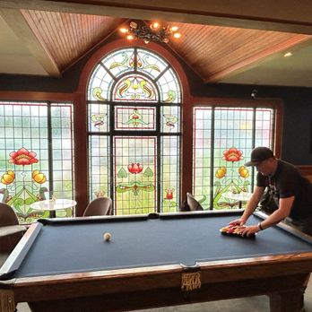 Shelburne Pub - Pool table in the parlor next to pub - American Near Me - Seaview, Washington Shelburne Pub - Pool table in the parlor next to pub - American Near Me - Seaview, Washington