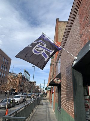 Swanky's Vittles and Libations by null