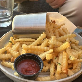 The Bungalow Long Beach - Crinkle fries - Lounges Near Me - Long Beach, California The Bungalow Long Beach - Crinkle fries - Lounges Near Me - Long Beach, California
