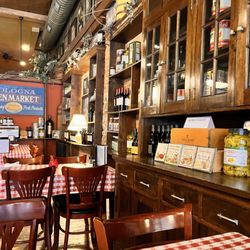 Vinny Vanucchi's