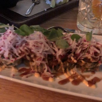 Moxies - Tuna roll and Sushi Cones - Lounges Near Me - Miami, Florida