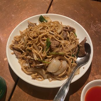 King Kee - Beef Chow Mein - so good - Cantonese Near Me - San Francisco, California King Kee - Beef Chow Mein - so good - Cantonese Near Me - San Francisco, California