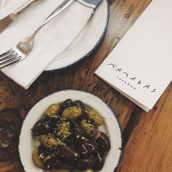 Mamakas Taverna - Olives - Greek Near Me - Toronto, Ontario