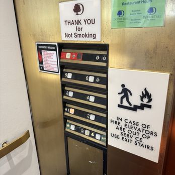 DoubleTree by Hilton Hotel Augusta - Nasty elevator - Hotels Near Me - Augusta, Georgia