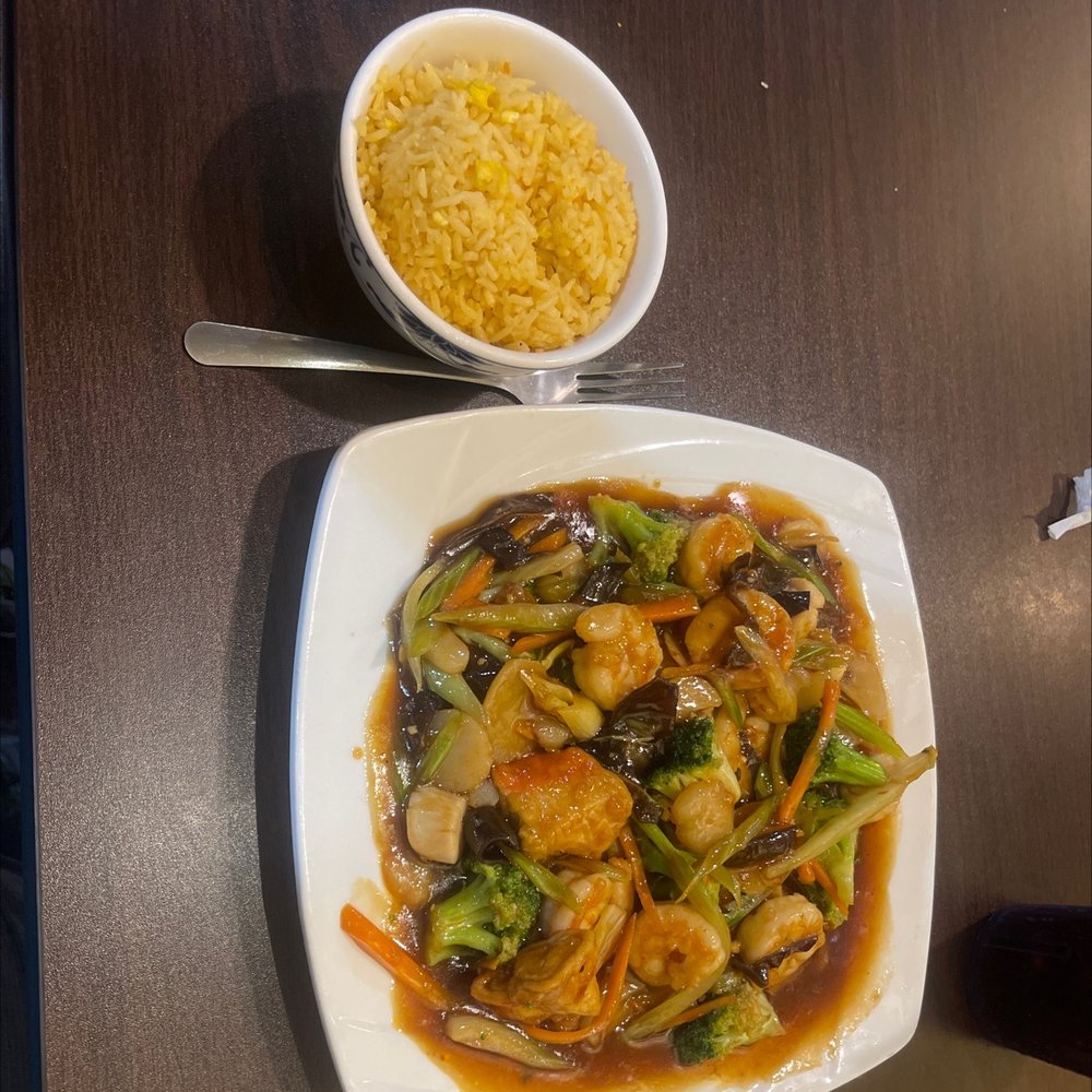 Shrimp &Scalops begs rice Shrimp &Scalops begs rice