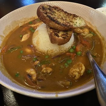 Samuel Beckett's Irish Gastro Pub - Chicken curry - Gastropubs Near Me - Arlington, Virginia Samuel Beckett's Irish Gastro Pub - Chicken curry - Gastropubs Near Me - Arlington, Virginia