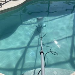 Magical pools - Vacuum every service