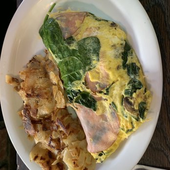 Pacific Diner - Canadian bacon omelette - Breakfast & Brunch Near Me - San Pedro, California Pacific Diner - Canadian bacon omelette - Breakfast & Brunch Near Me - San Pedro, California