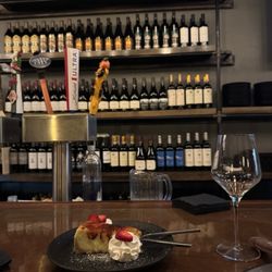 Hunt & Gather Raw Bar & Pub - Cheesecake