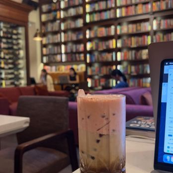 Bibliotheque - Neapolitan Cappuccino - Cafes Near Me - New York, New York