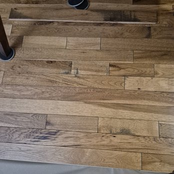 Stout Flooring - Several small size planks laid together on contiguous rows. Floor planks were not randomly laid but were grouped by small short sizes. - Carpeting Near Me - Pittsburgh, Pennsylvania Stout Flooring - Several small size planks laid together on contiguous rows. Floor planks were not randomly laid but were grouped by small short sizes. - Carpeting Near Me - Pittsburgh, Pennsylvania