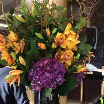 Jodi Zimmerman Designs - Who knew Jodi does the weekly arrangement for Normandie Court. 11/20/17 - Florists Near Me - New York, New York Jodi Zimmerman Designs - Who knew Jodi does the weekly arrangement for Normandie Court. 11/20/17 - Florists Near Me - New York, New York