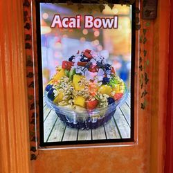 Cool Fresh Juice Bar - Picture inside