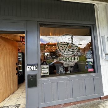 Hopohni - Outside - Pizza Near Me - Urban Honolulu, Hawaii