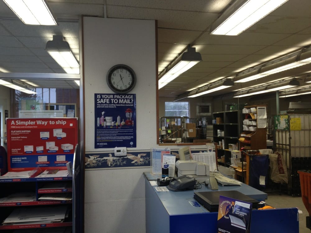 UNITED STATES POST OFFICE Updated May 2024 36 E Cherry St NE, Cedar