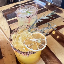 Andrea drink (lemon wheel) and the Paola. Andrea drink (lemon wheel) and the Paola.