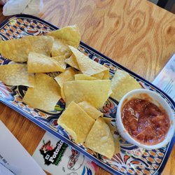 El Potosino Taqueria & Grill - Chips and salsa