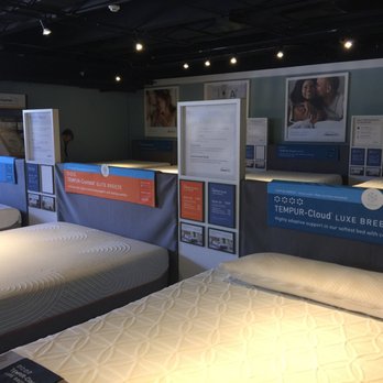 SlumberWorld Honolulu - They have a  clean and pretty showroom - Mattresses Near Me - Honolulu, Hawaii