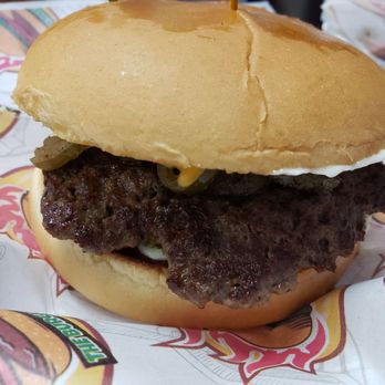 The Burger House - Jalapeño cheeseburger - Burgers Near Me - Garland, Texas The Burger House - Jalapeño cheeseburger - Burgers Near Me - Garland, Texas