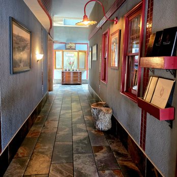 Wildfire - The entry hallway - American Near Me - Georgetown, Texas