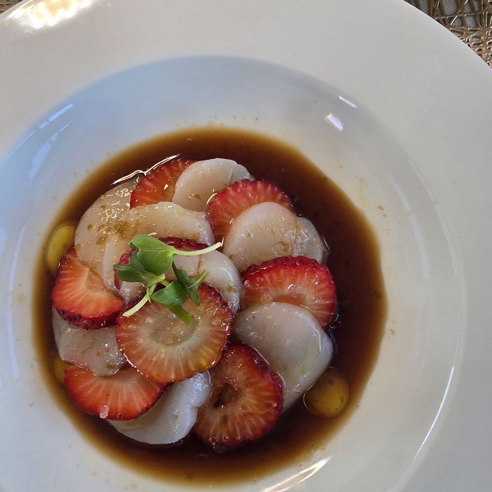 Exception presentation on all dishes. Exception presentation on all dishes.