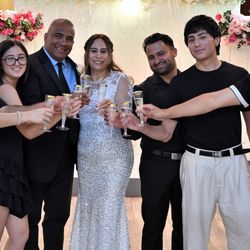 Drive Up and Wed - elope with family and friends