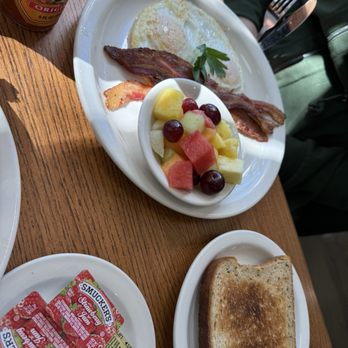 Breakfast House Uptown - Breakfast & Brunch Near Me - Chicago, Illinois