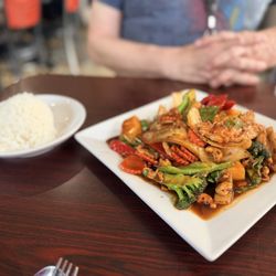 Kin Dee Thai Eatery - Crispy Mango Chicken