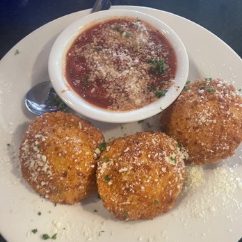Johnny's Italian Steakhouse - Toasted Ravioli - Italian Near Me - Des Moines, Iowa Johnny's Italian Steakhouse - Toasted Ravioli - Italian Near Me - Des Moines, Iowa
