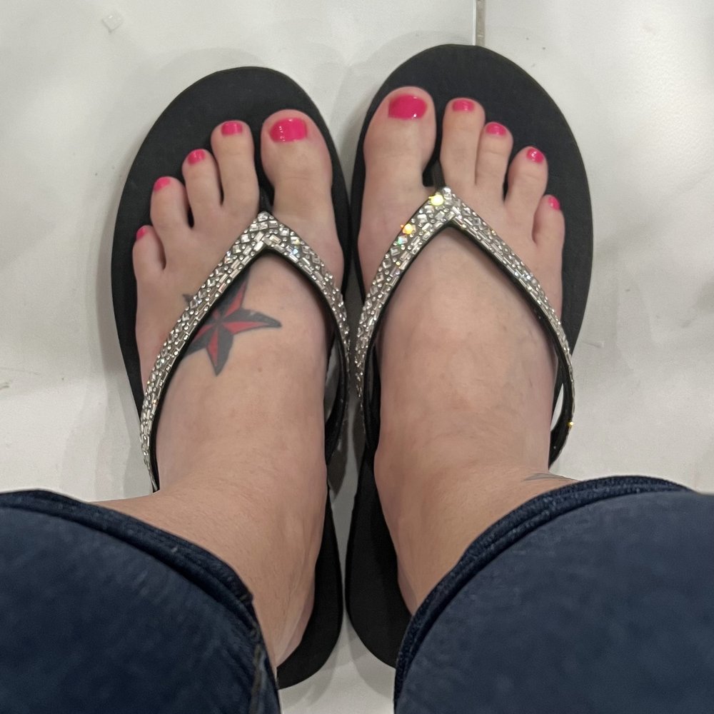 Billion Nail Bar - Gel pedicure - Nail Salons Near Me - Bedford, Texas