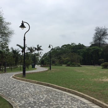 柯士甸山遊樂場 - Lots of paths - Parks Near Me - Hong Kong, HK