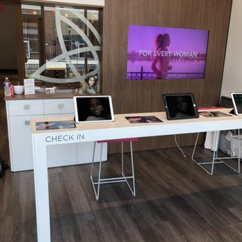 Deka Lash VA-Hilltop at Ft Belvoir - Check-in bar to welcome you to your appointment. - Eyelash Service Near Me - Alexandria, Virginia Deka Lash VA-Hilltop at Ft Belvoir - Check-in bar to welcome you to your appointment. - Eyelash Service Near Me - Alexandria, Virginia
