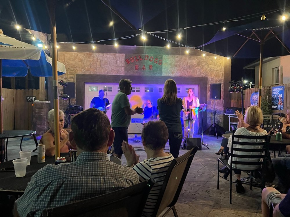 BULLDOGS BAR Updated May 2024 30 Photos 201 E Walnut St, Oglesby