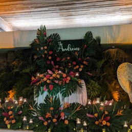 sweetheart table
