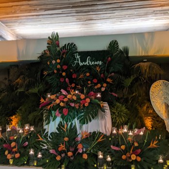Camellia Wedding Flowers - sweetheart table - Florists Near Me - San Diego, California