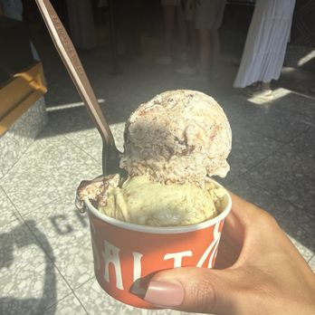 Salt & Straw - Ice Cream & Frozen Yogurt Near Me - New York, New York
