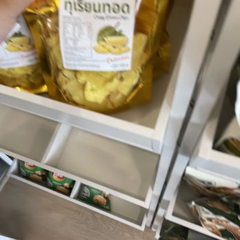 Sweet Bee - Imported snacks - Desserts Near Me - West Covina, California Sweet Bee - Imported snacks - Desserts Near Me - West Covina, California