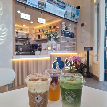 Em Coffee House - Egg Brulee/Pandan Matcha/Sky Peach Tea - Coffee & Tea Near Me - San Jose, California Em Coffee House - Egg Brulee/Pandan Matcha/Sky Peach Tea - Coffee & Tea Near Me - San Jose, California