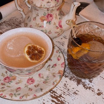 Tanner Smiths - Tipsy Tea Paloma & The Winoma - delicious cocktails! - Cocktail Bars Near Me - New York, New York