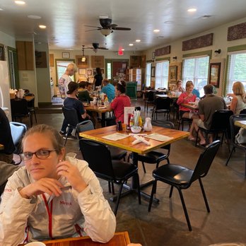Cedar Mountain Cafe - So wonderful, a gem in the mountains, their chicken, biscuits - everything! - Breakfast & Brunch Near Me - Cedar Mountain, North Carolina