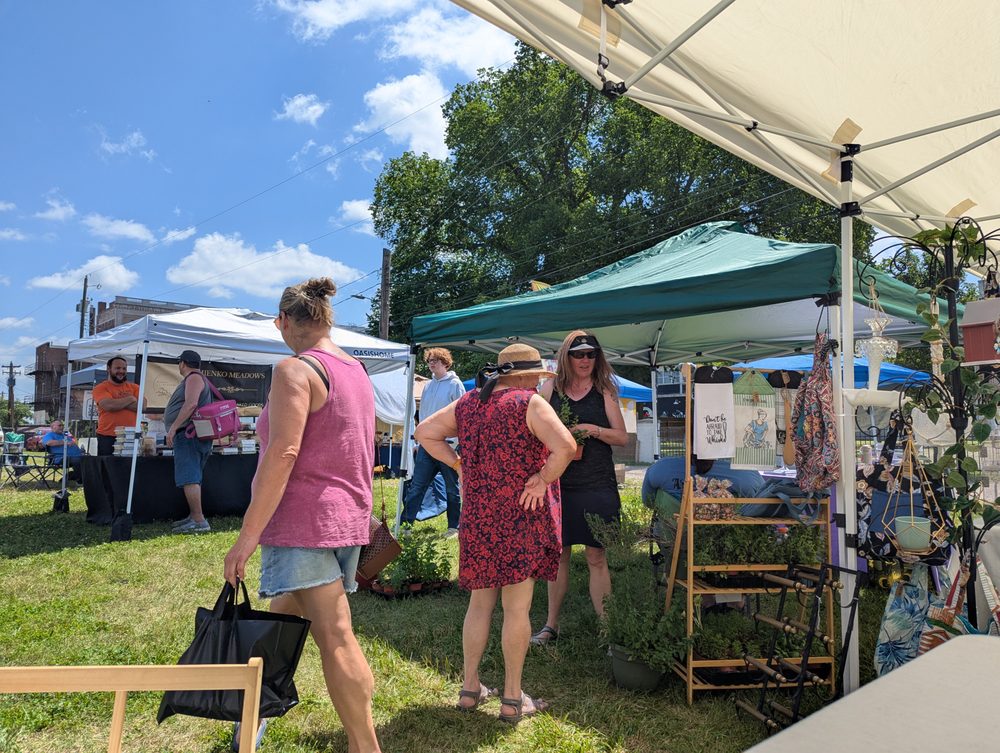 Middletown Open Air Market Logo