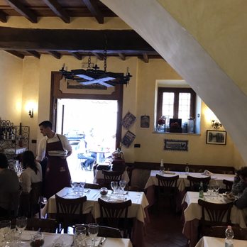 I Tre Pupazzi - Portuguese Near Me - Rome, RM