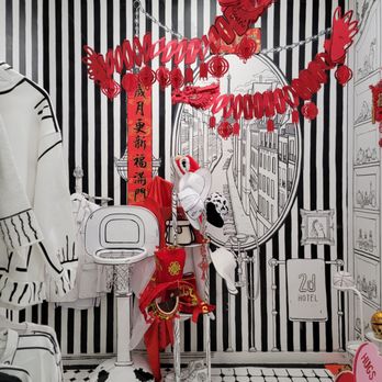 2d Restaurant - Cool decor - Donuts Near Me - Chicago, Illinois