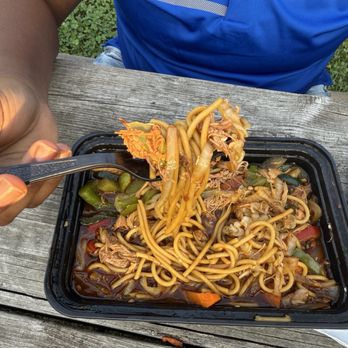 Tu Casa - Chicken lo mein - Food Trucks Near Me - Brentwood, Maryland Tu Casa - Chicken lo mein - Food Trucks Near Me - Brentwood, Maryland