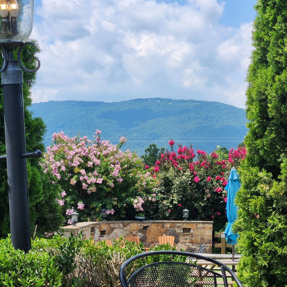 Blue Mountain Brewery - Views for miles - Brewpubs Near Me - Afton, Virginia Blue Mountain Brewery - Views for miles - Brewpubs Near Me - Afton, Virginia