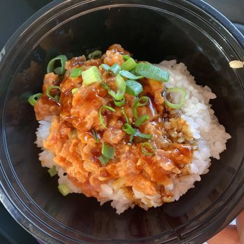 Kainalu Poke - Spicy ahi bowl - Poke Near Me - Honolulu, Hawaii Kainalu Poke - Spicy ahi bowl - Poke Near Me - Honolulu, Hawaii
